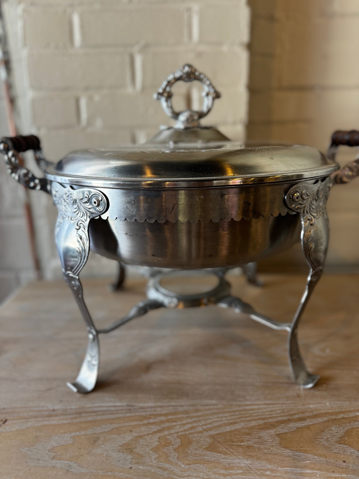 15'' Round Chafing Dish (3)