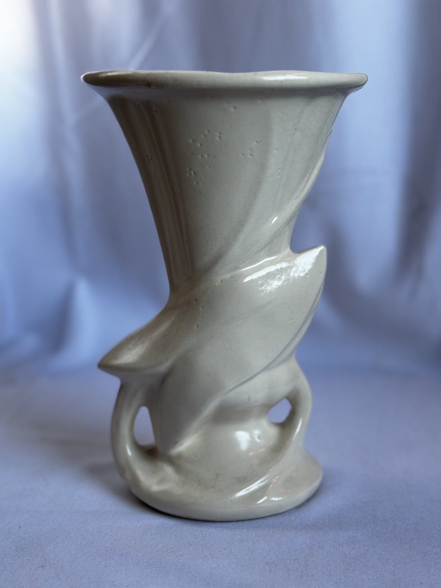 McCoy White Arrowhead Leaf Vase