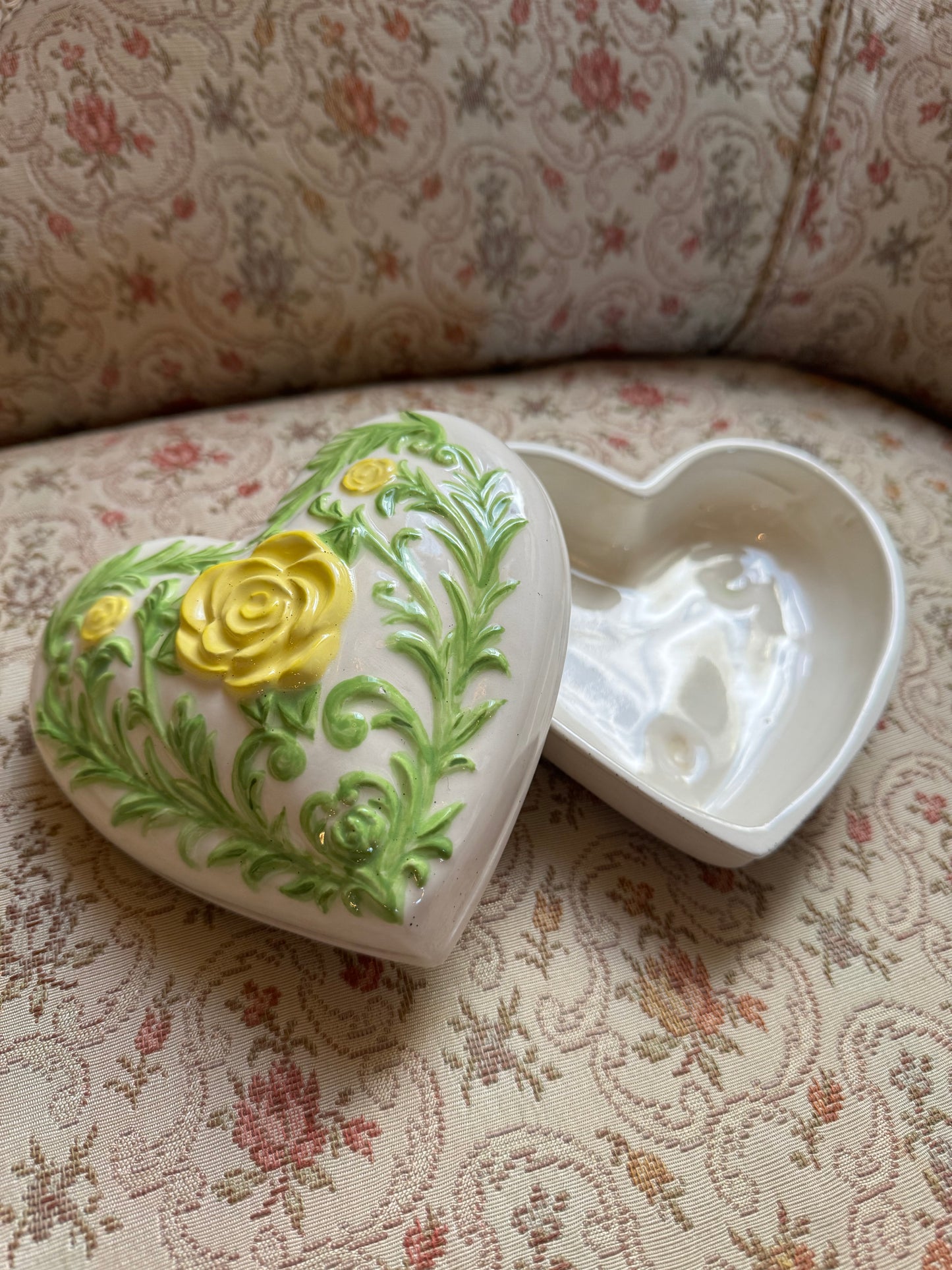 1980s Heart Shaped Lidded Trinket Dish